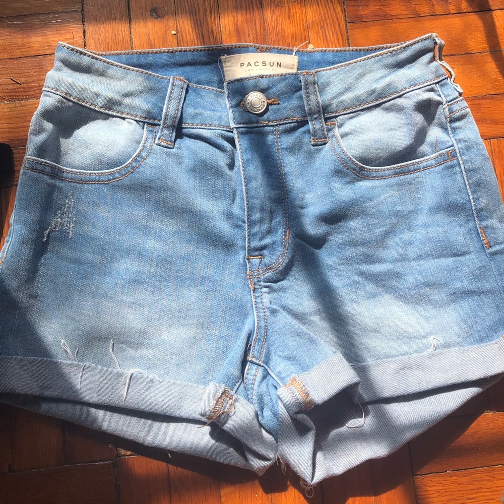 Like New Pacsun Super Stretch Shorts Size 25